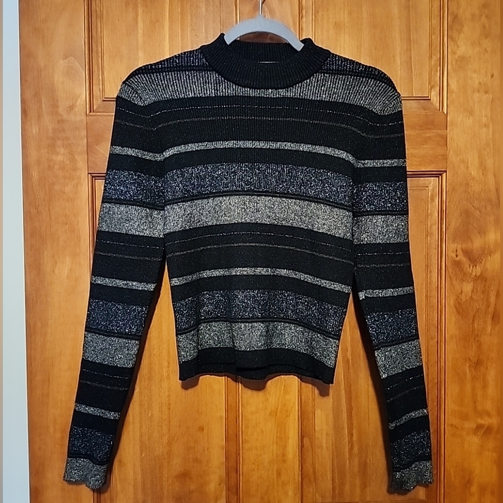House Of Harlow 1960 Striped Black, Gray, Silver Knit Stretch Sweater Sz M - Picture 9 of 9